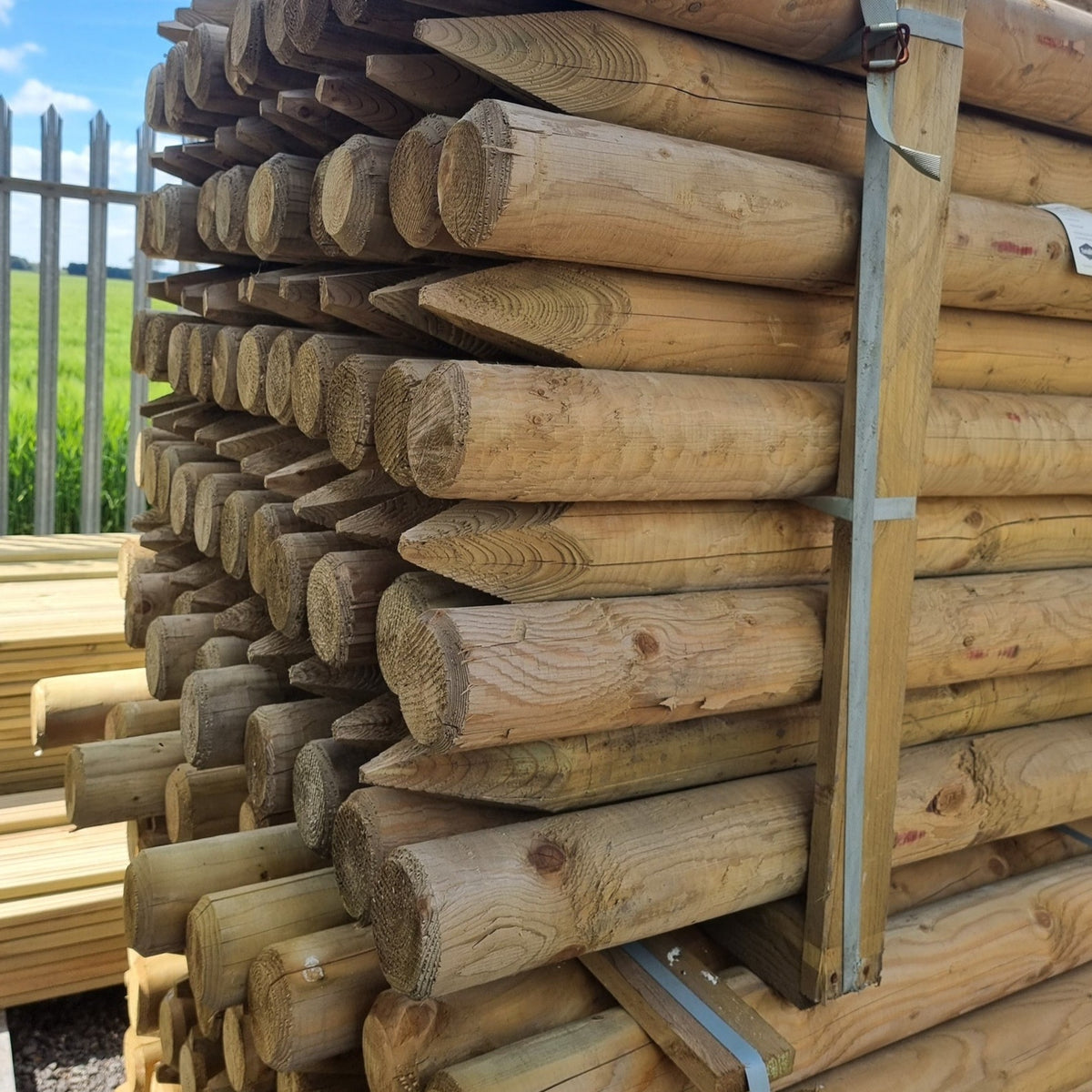 200mm Machine Rounded Post Machine Round Post 1.8m x 100mm – Frankham & Sons